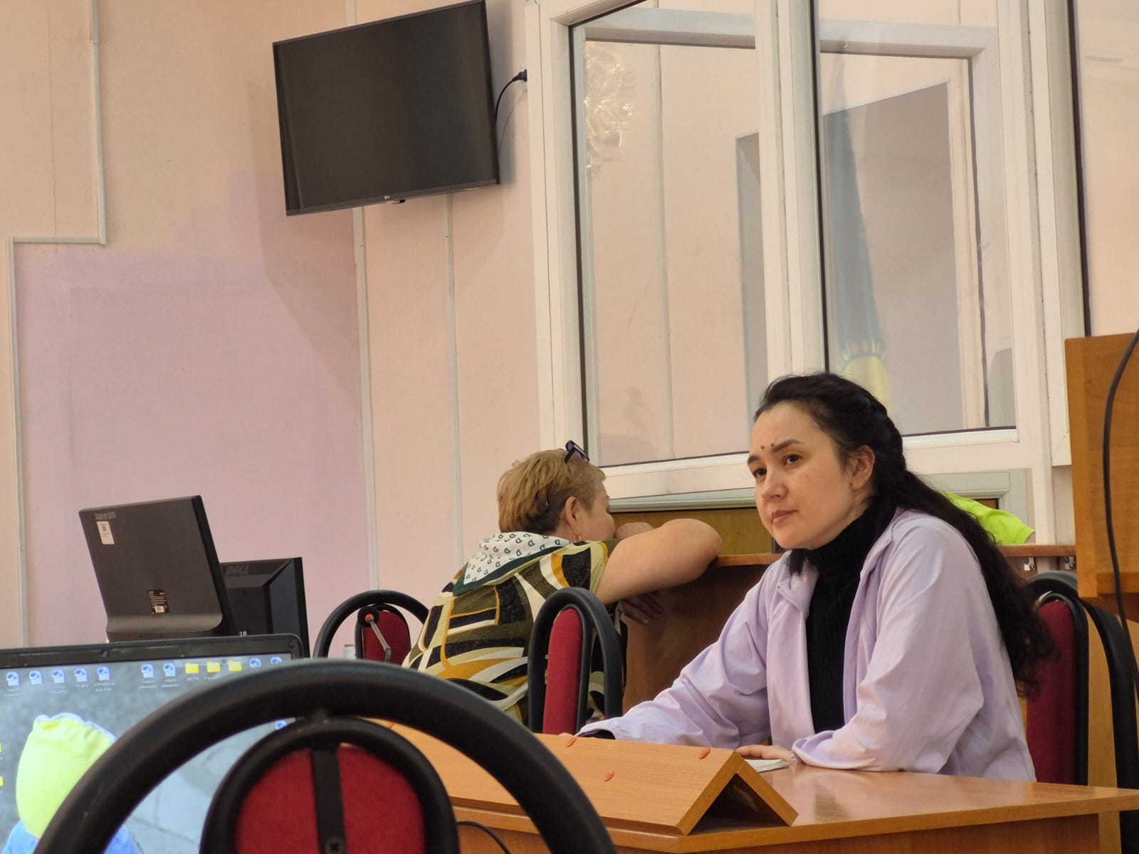 Обвиняемая в заказном убийстве в ЗКО объявила сухую голодовку